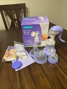 Lansinoh manual pump and accessories